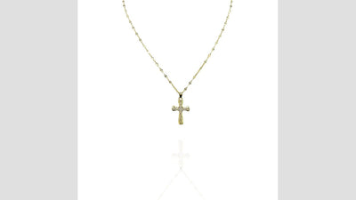Colar com pingente de cruz cravejado em aço inox dourado