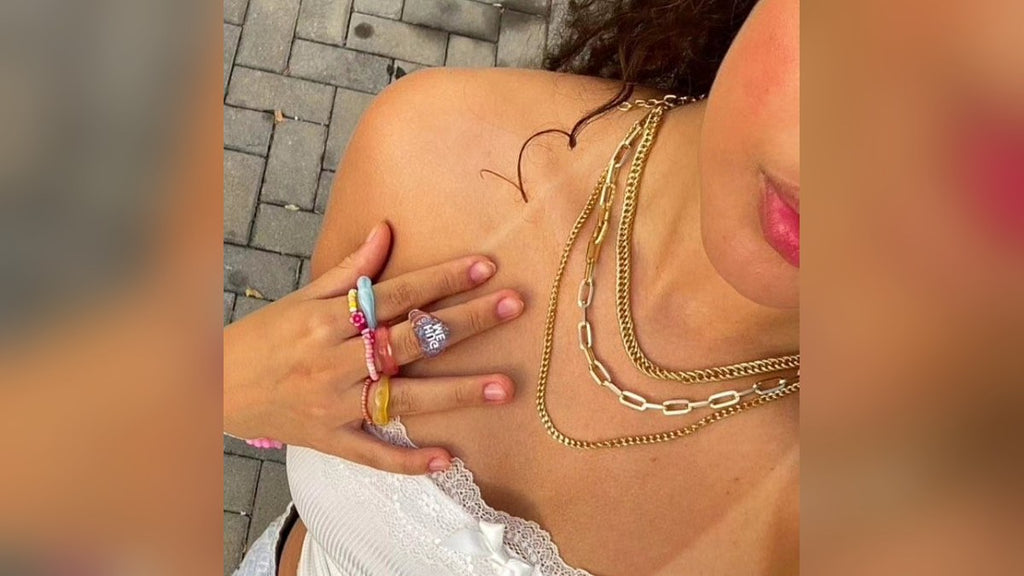 Colar triplo dourado minimalista