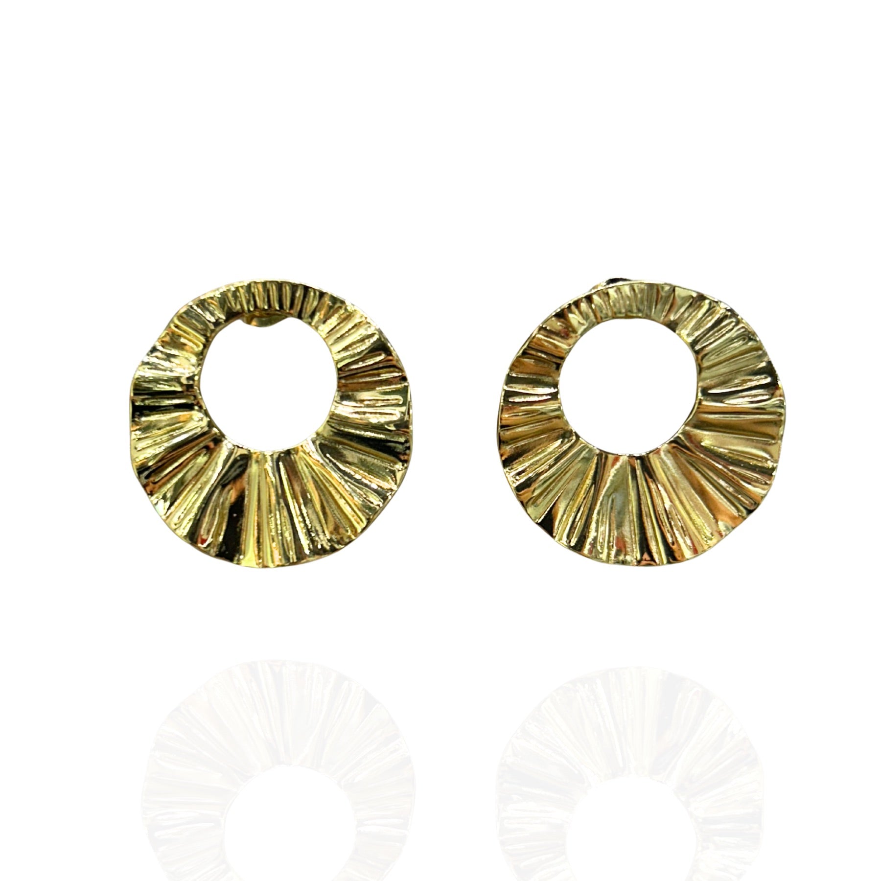 Brinco Circular Vasado Dourado – Aço Inoxidável