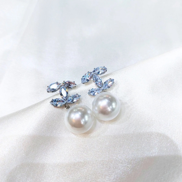 Brinco Chanel Max Pérola - Prata