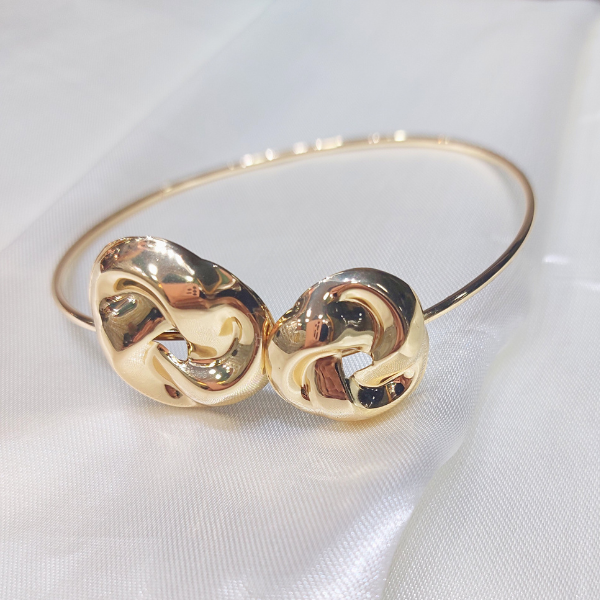 Bracelete antebraço nó
