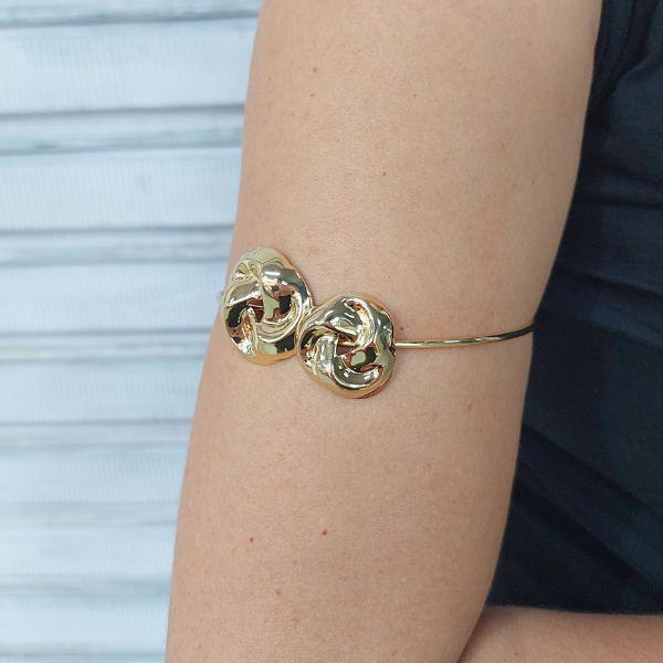 Bracelete antebraço nó