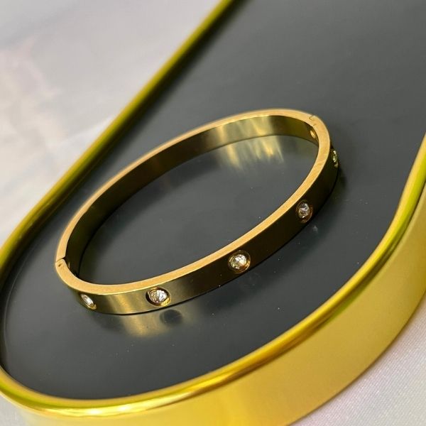 Bracelete Antonela cravejado
