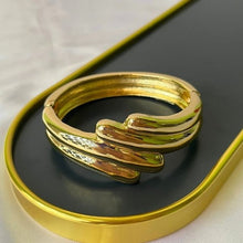 Bracelete Orgânico Dourado Inox