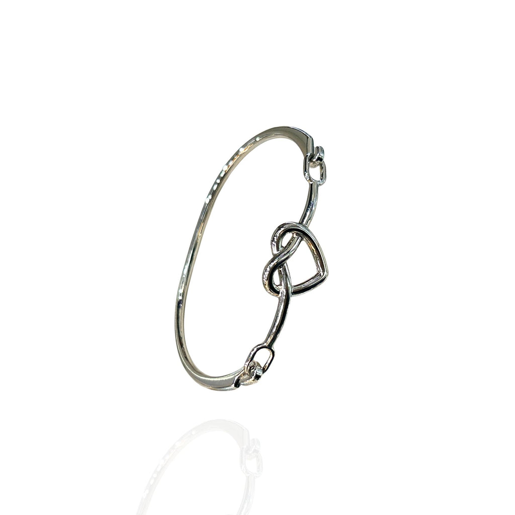 Bracelete Coração Vasado Prata Tendência