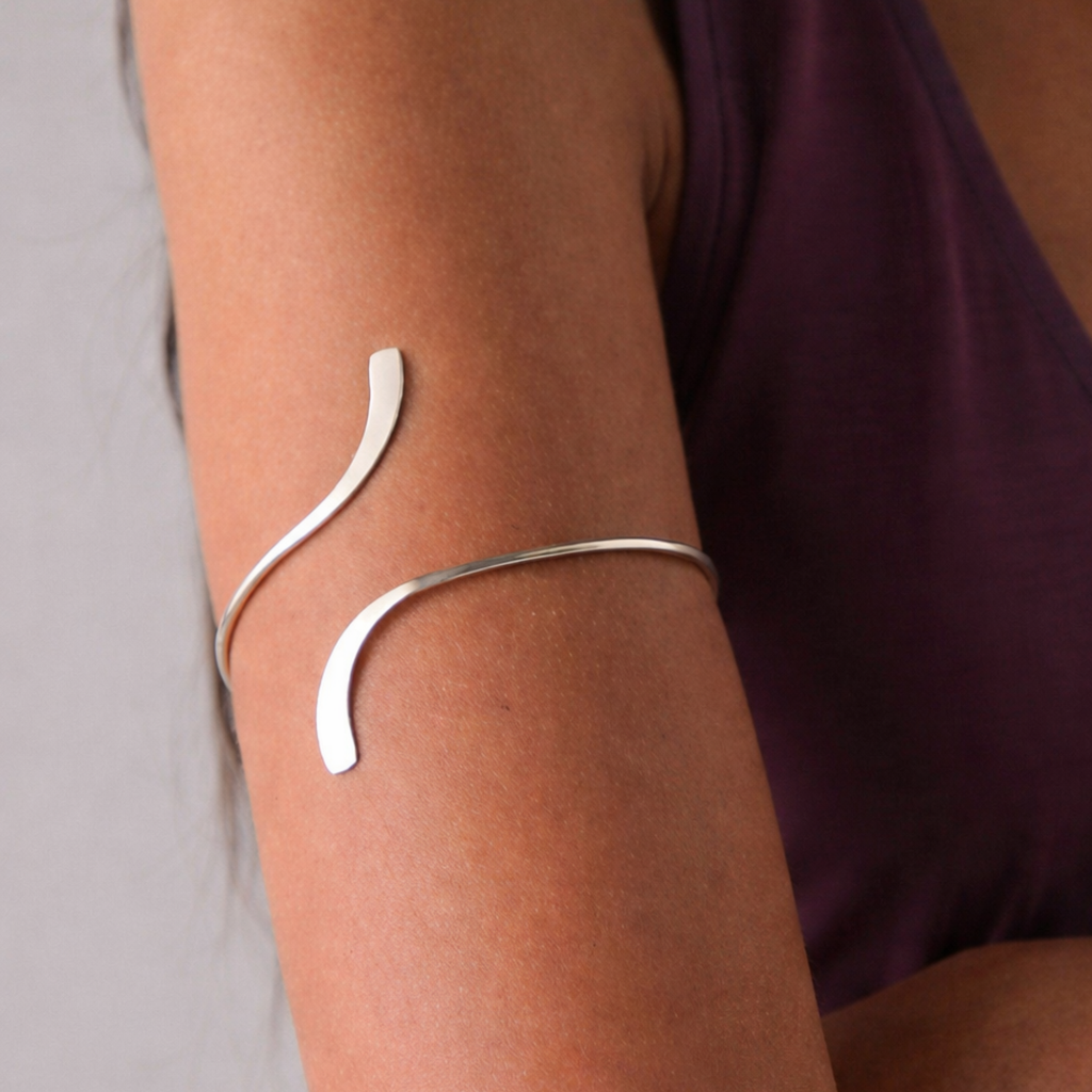 Bracelete Antebraço Minimalista Prata Aço Inox Antialérgico
