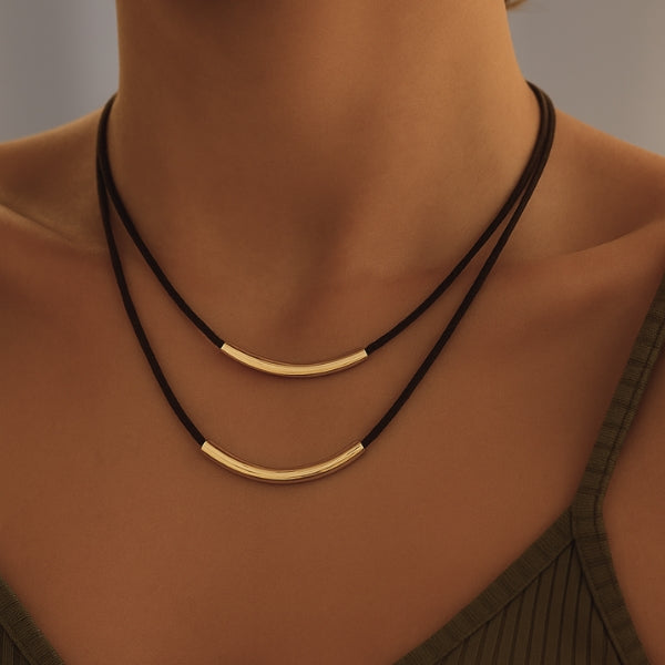 Colar Duplo Camurça