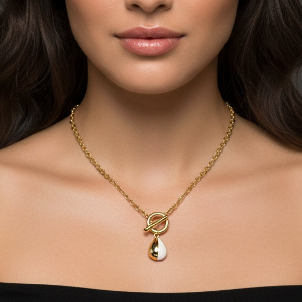 Corrente com fecho anelar e pingente gota off white