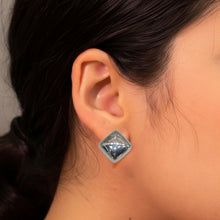 Brinco Liso Quadrado Prata - Aço Inoxidável