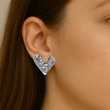 Brinco Orgânico Coração Prata - Aço Inoxidável