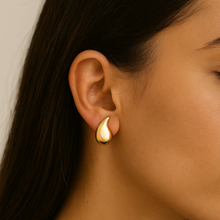 Brinco Mini Brinco Gota Dourado– Aço Inox Amba