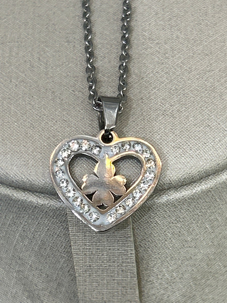 Colar Coração e Trevo Prata – Aço Inoxidável