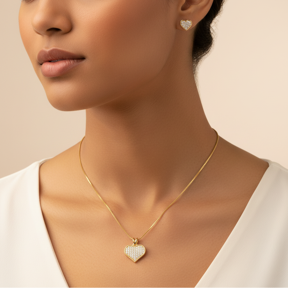 Conjunto colar e brinco Coração Cravejado Dourado semijoia