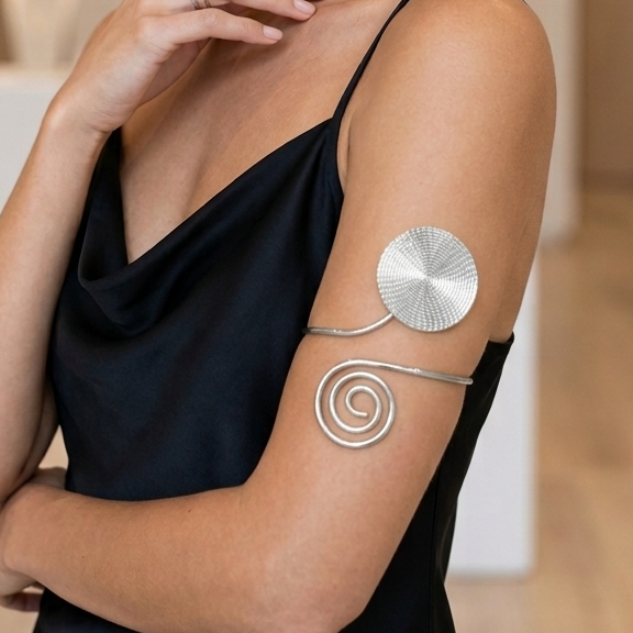 Bracelete Antebraço Espiral e Medalha prata - folheado