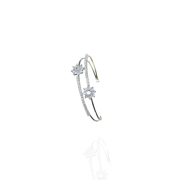 Bracelete Flor Cravejada Folheado a Prata Design Refinado