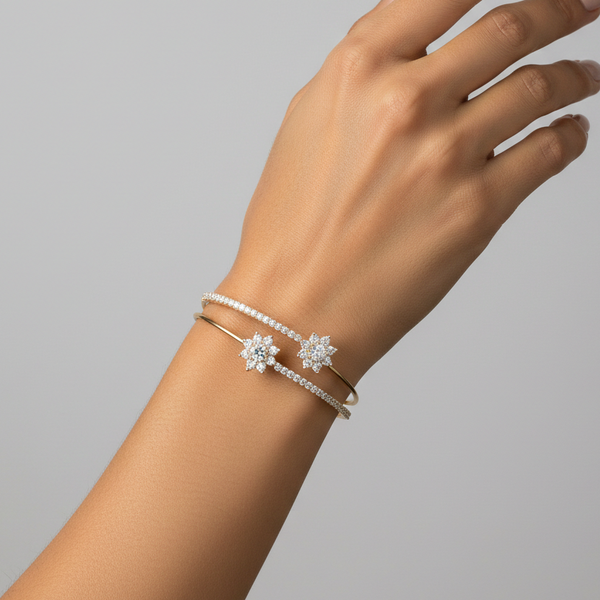 Bracelete flor cravejada dourada - Folheado