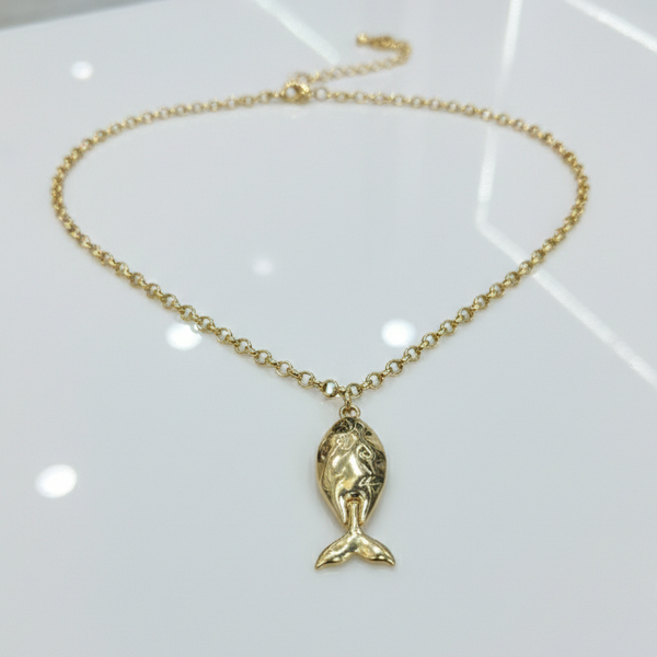 Colar Peixe Calda Móvel Dourado Aço Inox Antialérgico