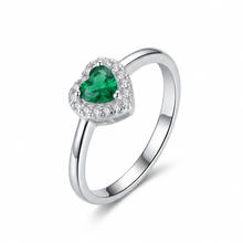 Anel Solitário coração Verde Esmeralda cravejado prata - Semijoia