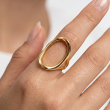 Anel circular vazado dourado- Semijoia