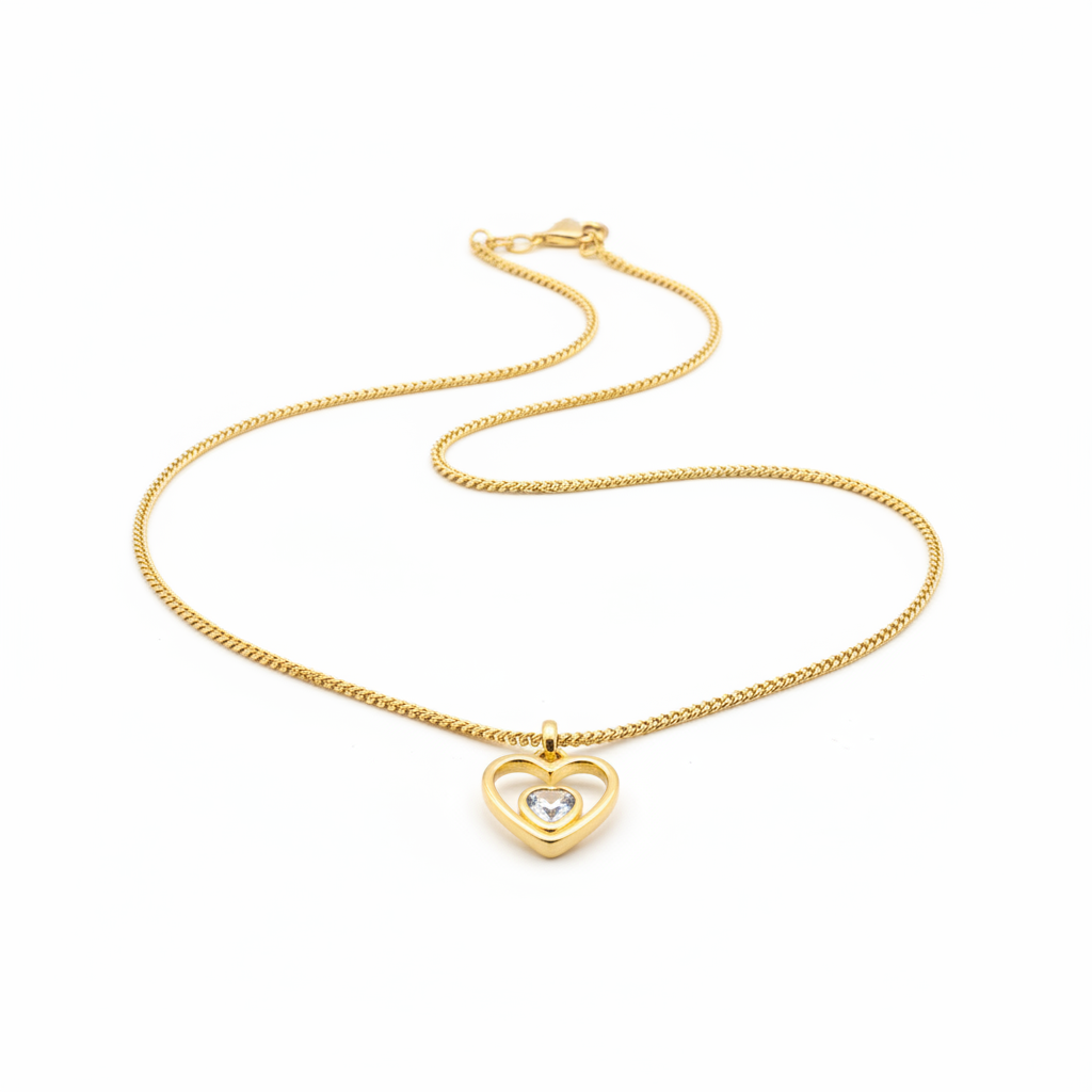 colar com coração vasado e coração cristal dourado semijoia