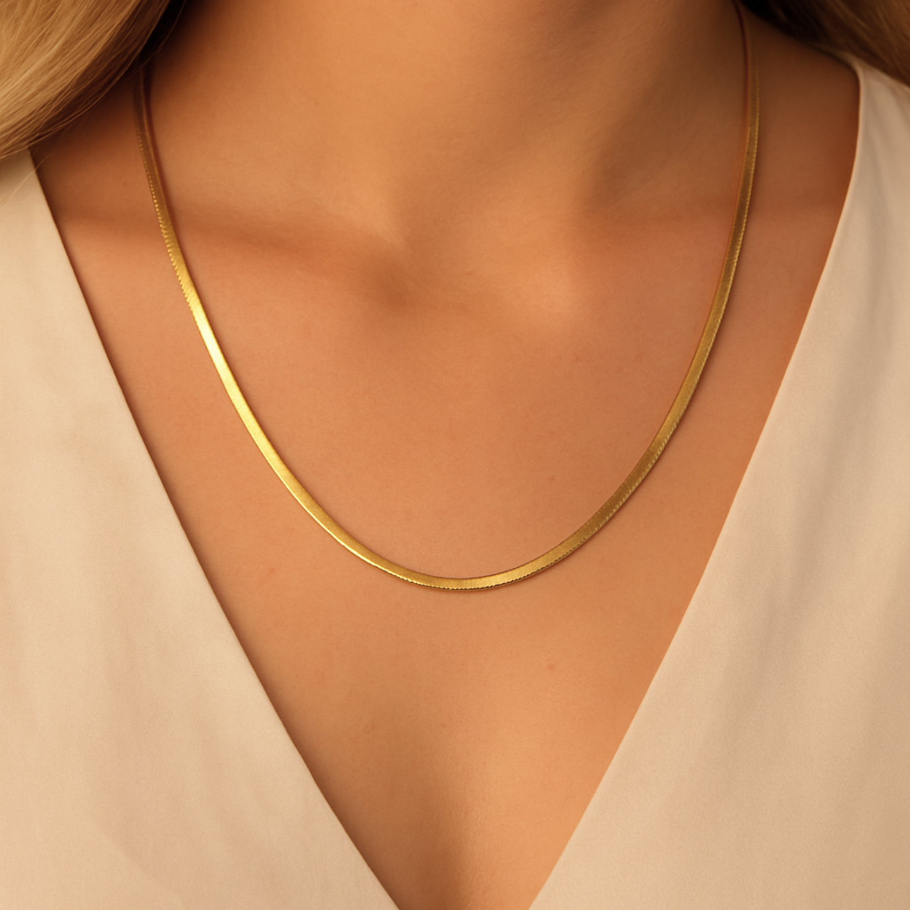 Colar de Malha Longo Dourado - Aço Inoxidável