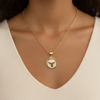 Colar Pingente Espírito Santo Bege Folheado 18k