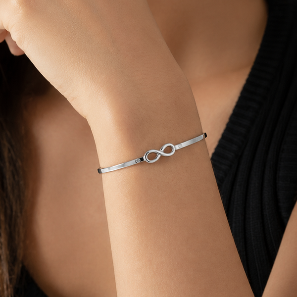 Bracelete com simbolo do infinito e ponto de luz prata - Semijoia