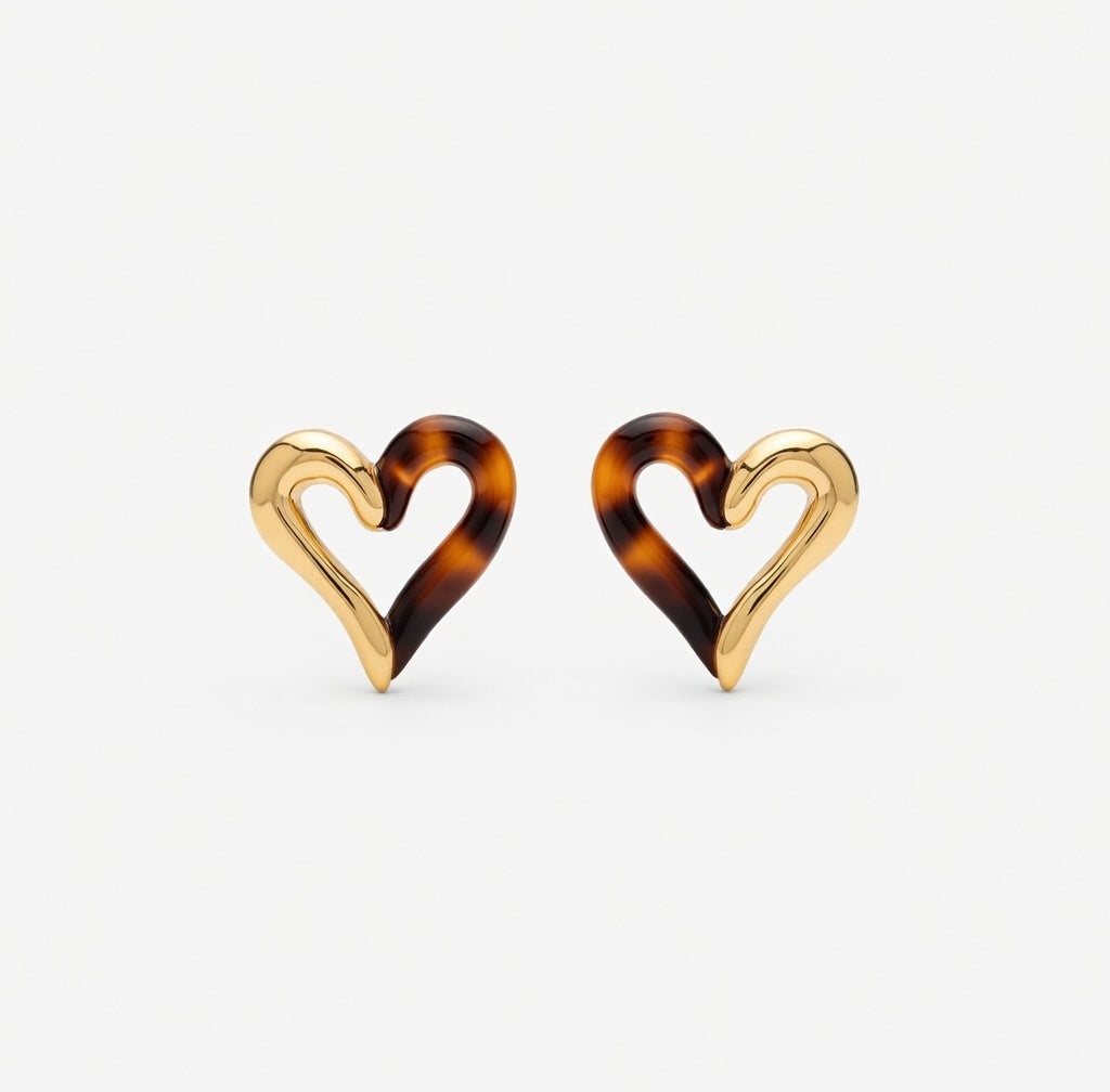 Brinco Coração em Chamas Dourado Folheado Ouro 18k