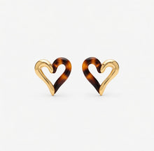 Brinco Coração em Chamas Dourado Folheado Ouro 18k